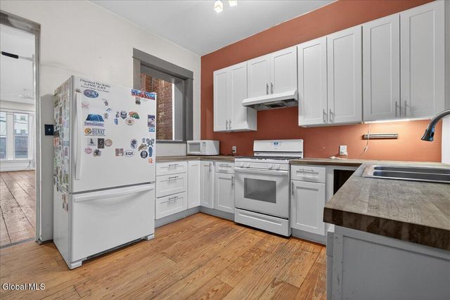 58 Elm Street, Albany, NY 12202