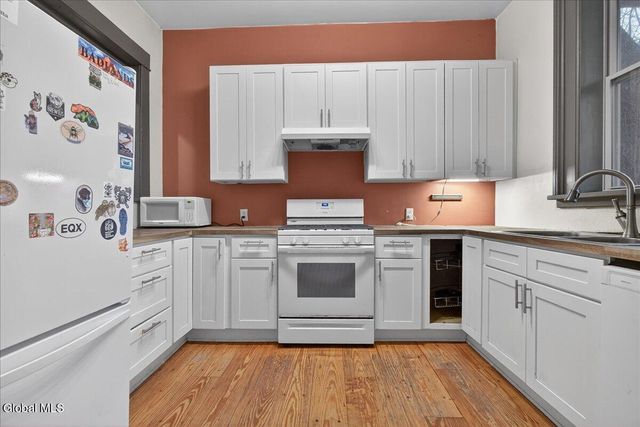 58 Elm Street, Albany, NY 12202