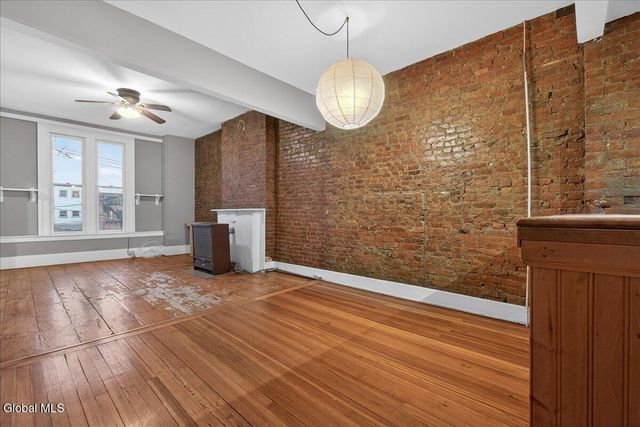 58 Elm Street, Albany, NY 12202