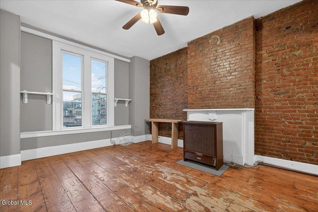 58 Elm Street, Albany, NY 12202