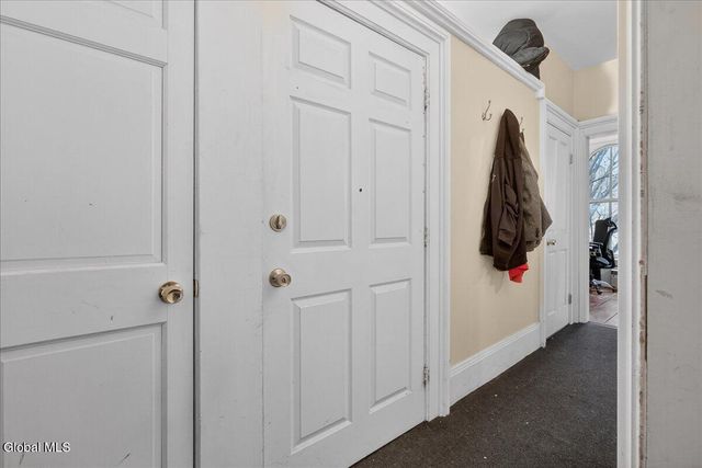 58 Elm Street, Albany, NY 12202