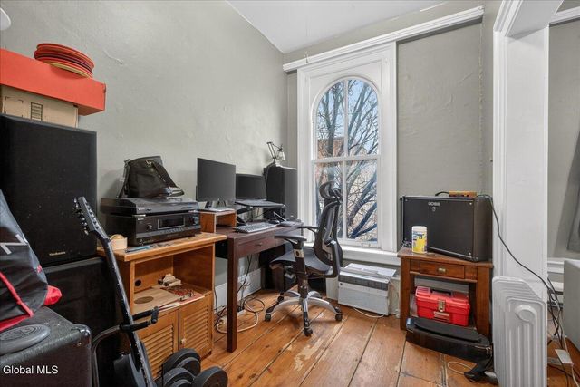 58 Elm Street, Albany, NY 12202