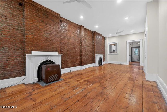 58 Elm Street, Albany, NY 12202