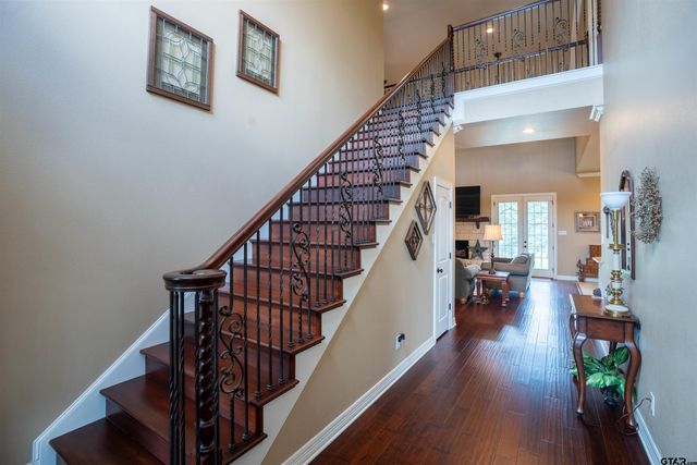 4149 An County Rd 2202, Palestine, TX 75803