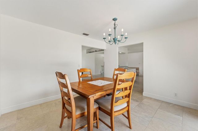 17610 76th Street N, Loxahatchee, FL 33470