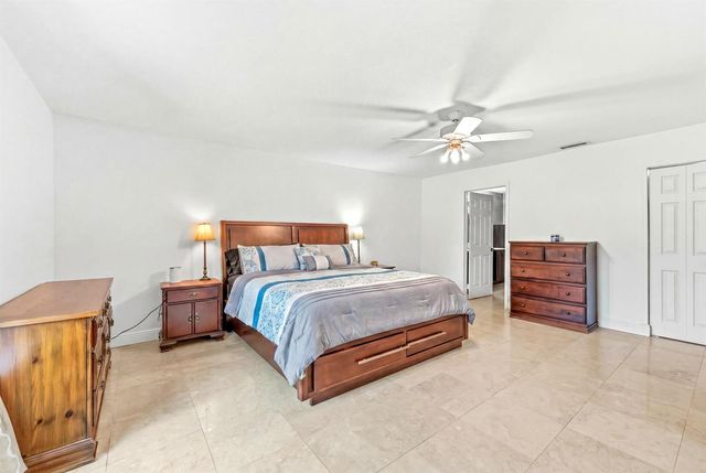 17610 76th Street N, Loxahatchee, FL 33470