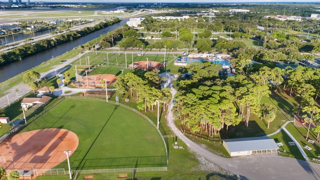 17610 76th Street N, Loxahatchee, FL 33470