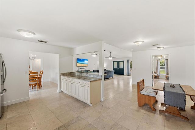 17610 76th Street N, Loxahatchee, FL 33470