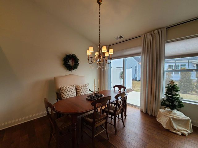 636 Cadence CIRCLE, Lake Geneva, WI 53147