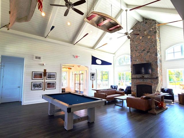 636 Cadence CIRCLE, Lake Geneva, WI 53147