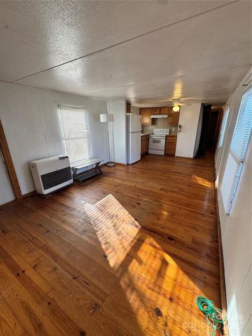 34&20 Shorty Miller Road, Taylorsville, NC 28681