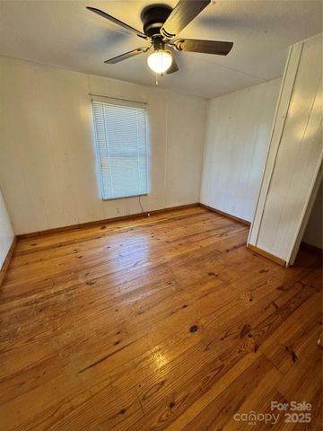 34&20 Shorty Miller Road, Taylorsville, NC 28681