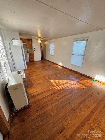 34&20 Shorty Miller Road, Taylorsville, NC 28681