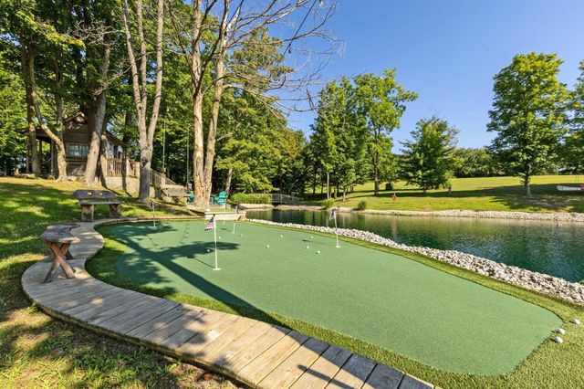 5643 Yankee Street, Fredericktown, OH 43019