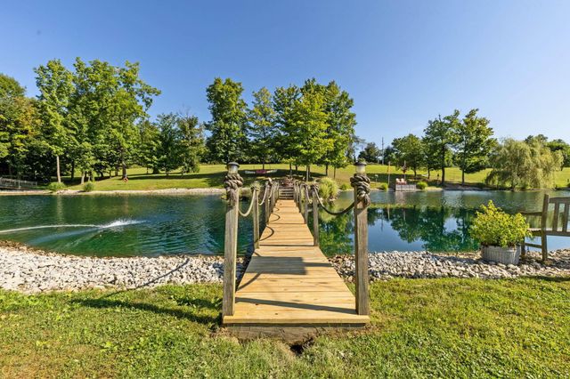 5643 Yankee Street, Fredericktown, OH 43019