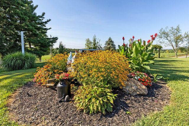 5643 Yankee Street, Fredericktown, OH 43019