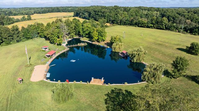 5643 Yankee Street, Fredericktown, OH 43019