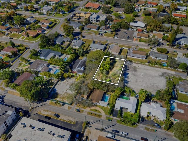 937 B NE 171st Street, North Miami Beach, FL 33162