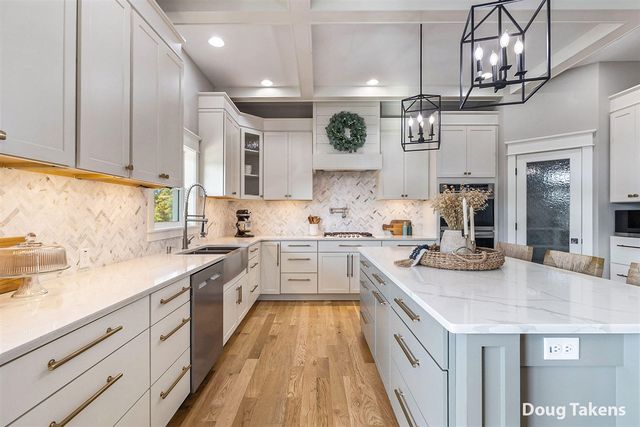 5356 Eagle Cove Drive, Hudsonville, MI 49426