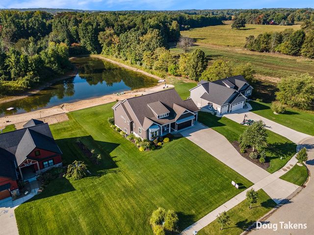 5356 Eagle Cove Drive, Hudsonville, MI 49426