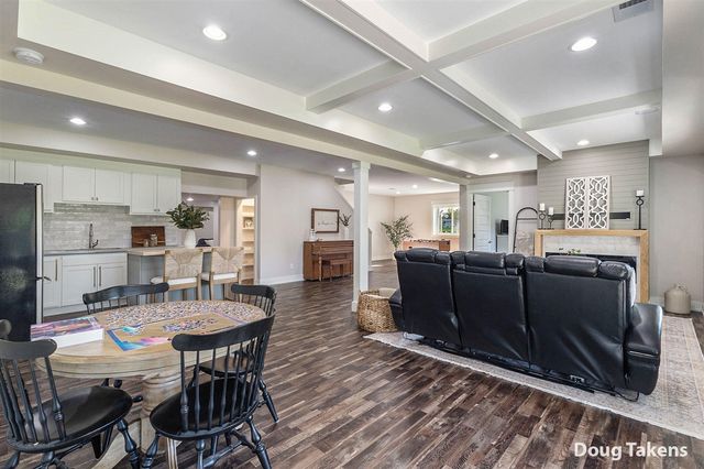 5356 Eagle Cove Drive, Hudsonville, MI 49426