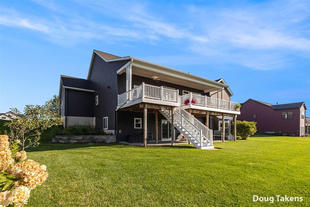 5356 Eagle Cove Drive, Hudsonville, MI 49426