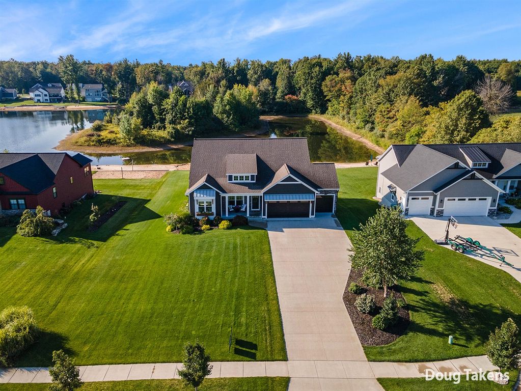 5356 Eagle Cove Drive, Hudsonville, MI 49426