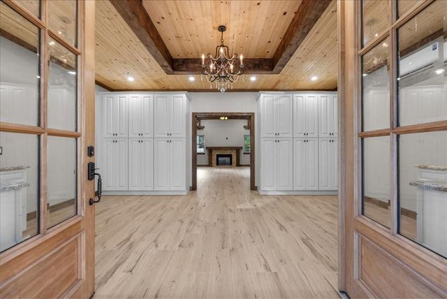 7306 Live Oak Circle, Alvin, TX 77511