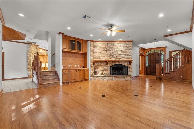 7306 Live Oak Circle, Alvin, TX 77511