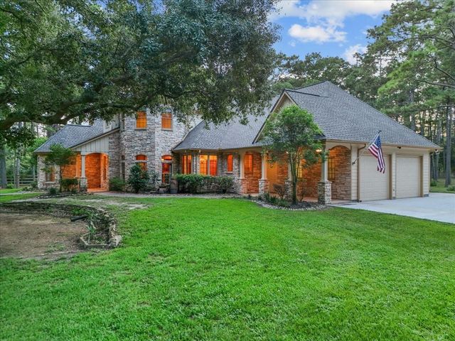7306 Live Oak Circle, Alvin, TX 77511