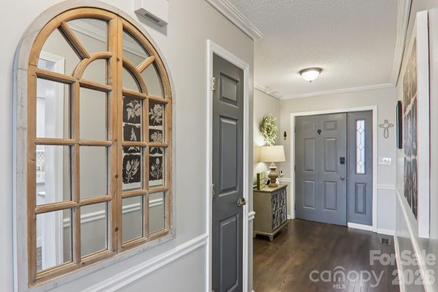 1601 Fleetwood Plaza, Hendersonville, NC 28739