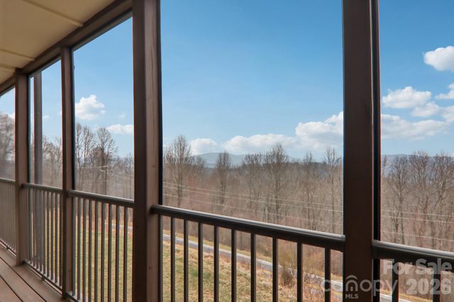 1601 Fleetwood Plaza, Hendersonville, NC 28739
