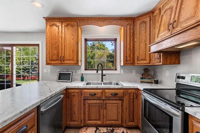 1126 ALDRIN STREET, De Pere, WI 54115