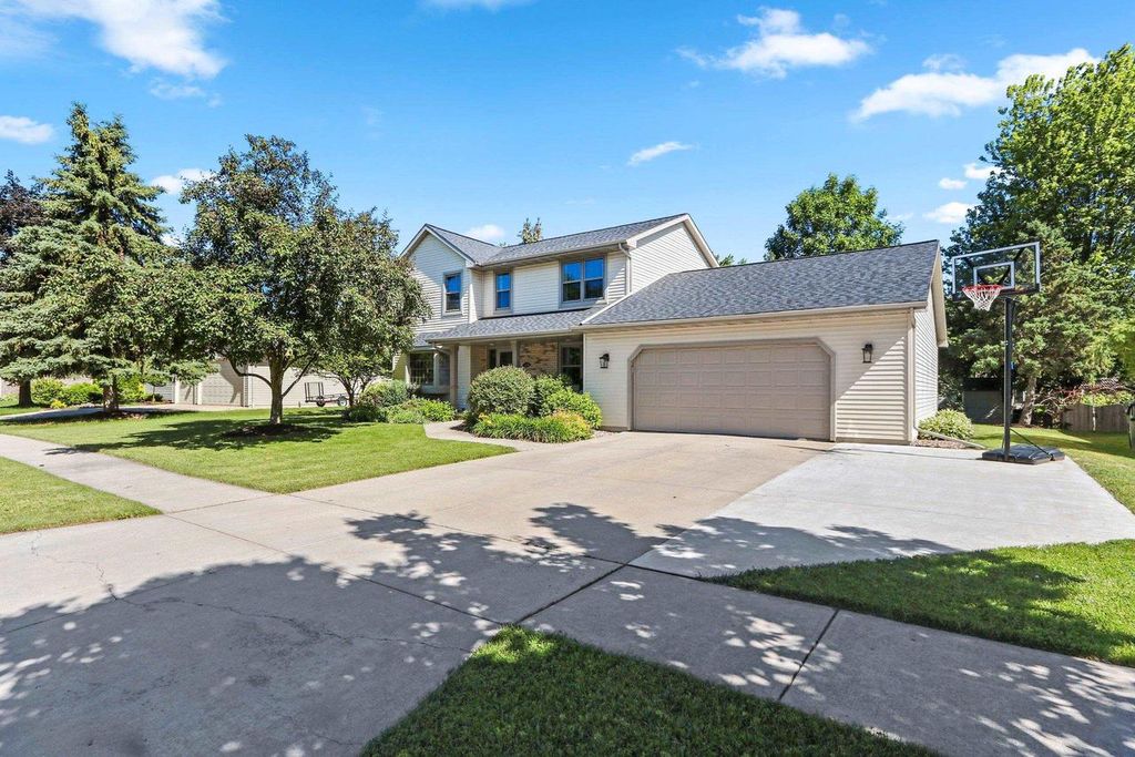 1126 ALDRIN STREET, De Pere, WI 54115