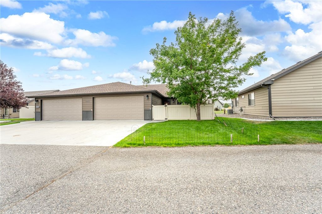 1428 River Point Loop 2, Billings, MT 59101 photo 2