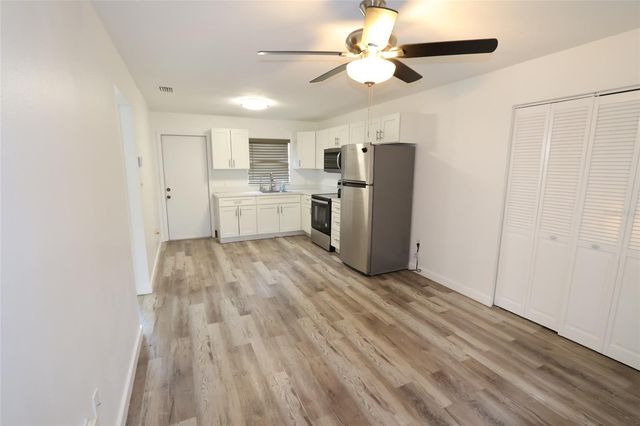 918 S SCENIC HIGHWAY, Lake Wales, FL 33853