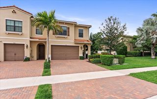9451 KINLEY Place, Boca Raton, FL 33428