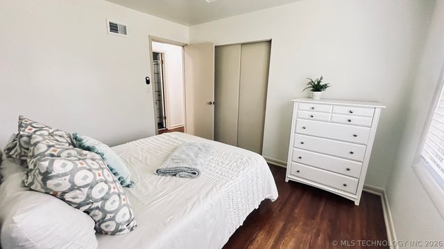 6112 E 21st Street, Tulsa, OK 74114