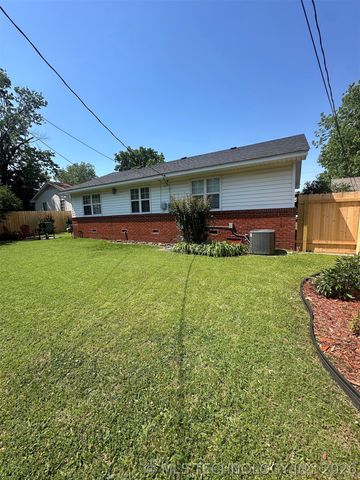 6112 E 21st Street, Tulsa, OK 74114