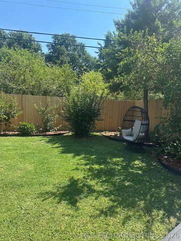 6112 E 21st Street, Tulsa, OK 74114