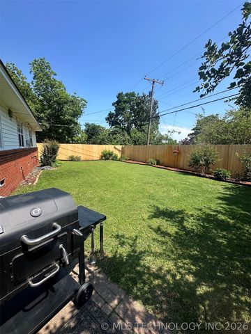 6112 E 21st Street, Tulsa, OK 74114