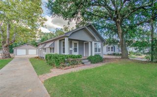 804 E James Street, Baytown, TX 77520