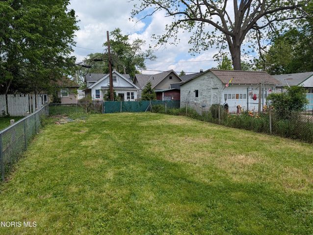 1758 Georgia Avenue, Toledo, OH 43613