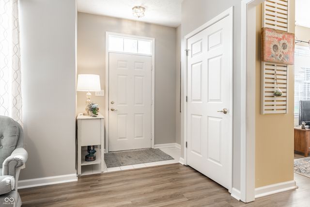 6970 Park Square Drive APT A, Avon, IN 46123