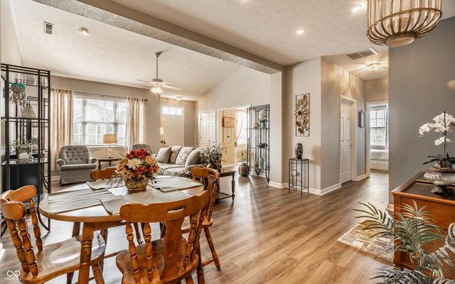 6970 Park Square Drive APT A, Avon, IN 46123