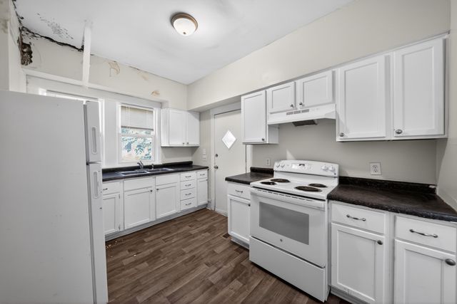 415 S 1ST Street, Council Bluffs, IA 51503