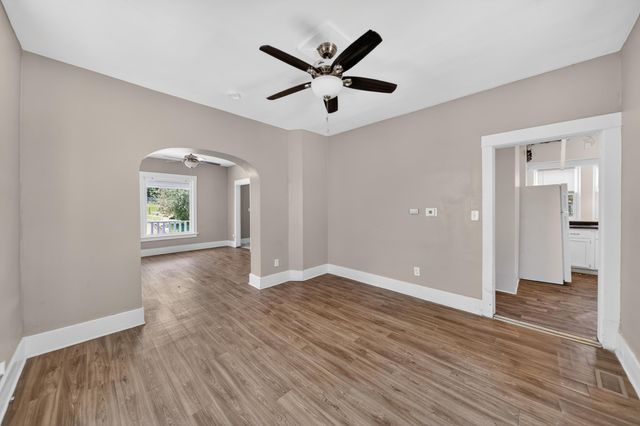 415 S 1ST Street, Council Bluffs, IA 51503