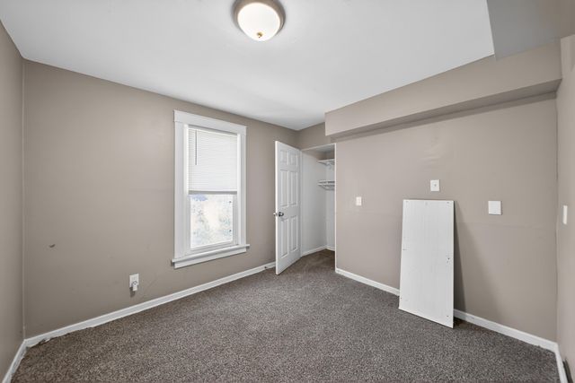 415 S 1ST Street, Council Bluffs, IA 51503