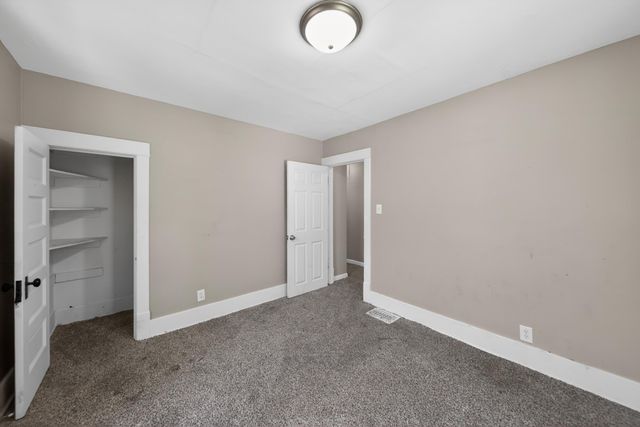415 S 1ST Street, Council Bluffs, IA 51503