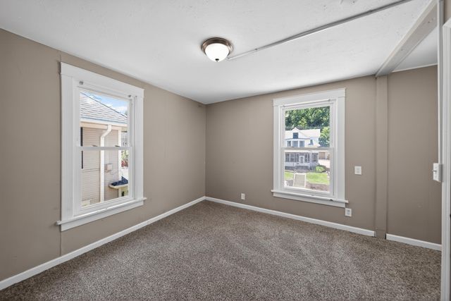 415 S 1ST Street, Council Bluffs, IA 51503